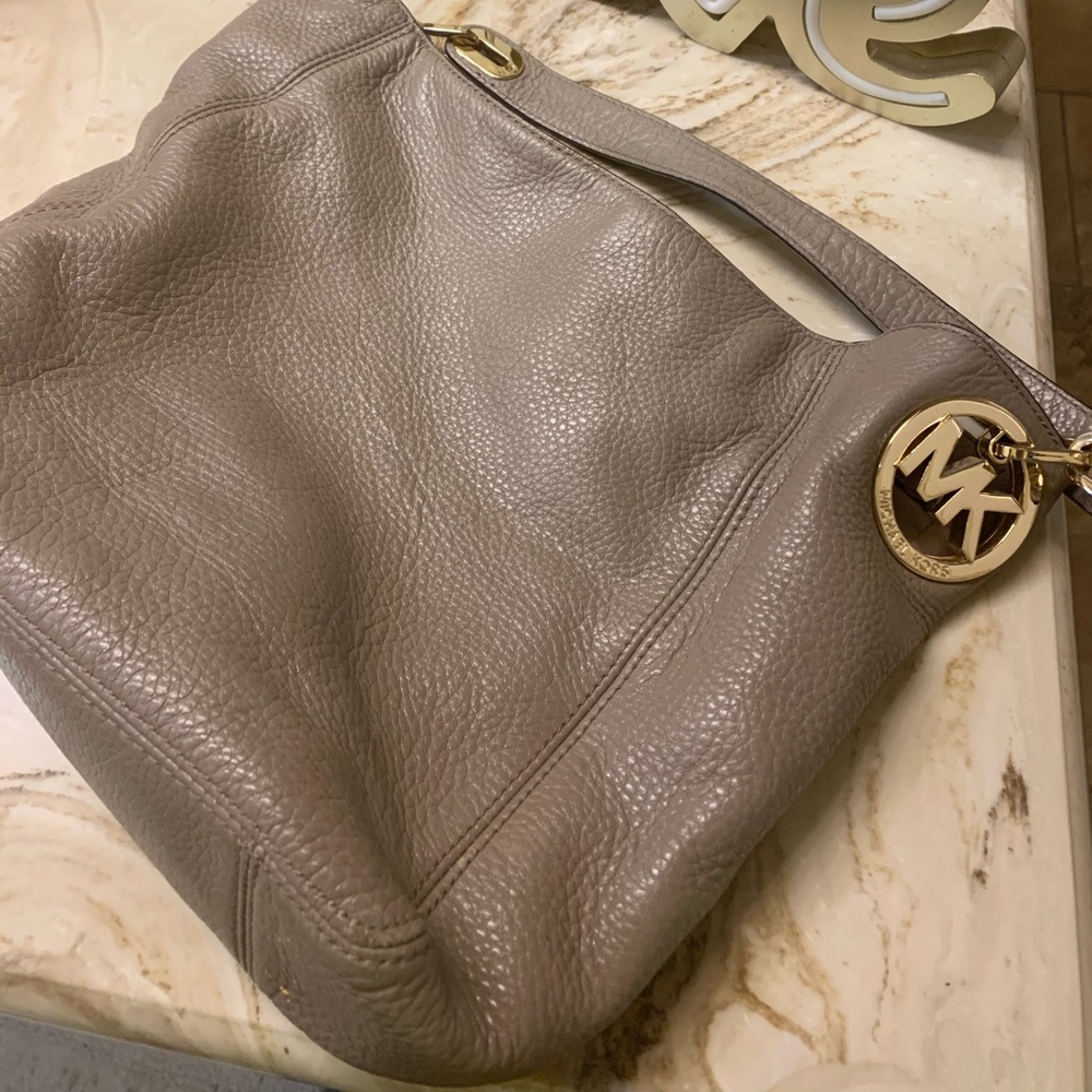 Micheal Kors hobo